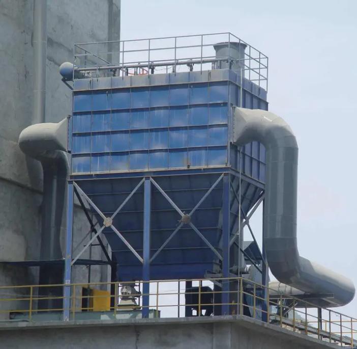 6萬風量塑燒板除塵器價格解析及在污泥處理設(shè)備中的應(yīng)用